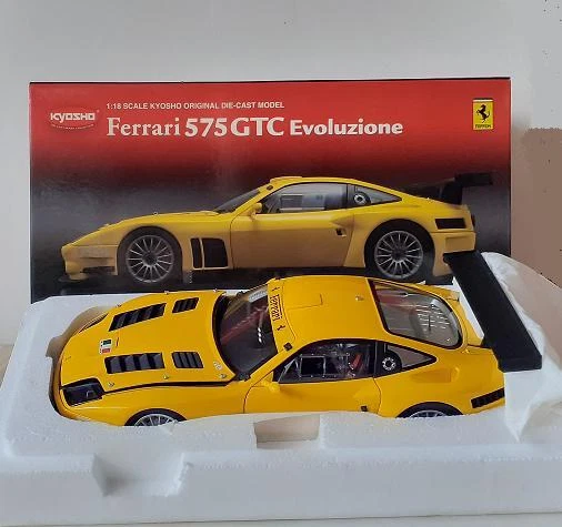 Ferrari 575 GTC Evoluzione Kyosho 08392C - Photo 1/1