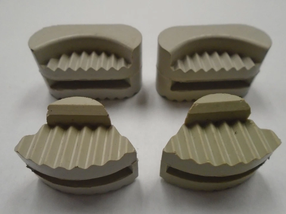 INDUSTRIAL SEWING MACHINE OIL PAN RUBBER TABLE TOP CUSHIONS SEAT CALLIE-17 - Image 1 of 1