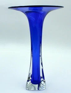 Jonathan Winfisky 1986 Cobalt Blue Studio Art Glass Trumpet Vase Signed - Picture 1 of 5