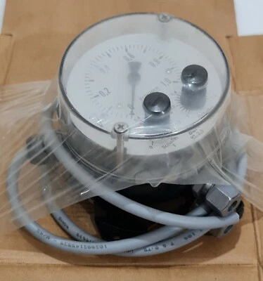 FISCHER DS1102VA21B10W00 DIFFERENTIAL PRESSURE INDICATOR 1707253.01.005 - Image 1 of 4
