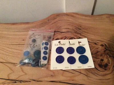 Lot La Mode Buttons Blue X2 38381 & 3764 3 cards New And Lots Of Loose Extras - Image 1 of 4