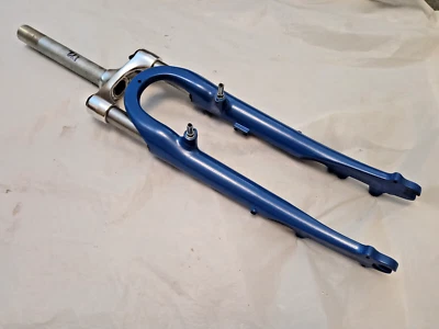 ZOOM Blue Alloy 700c BIKE SUSPENSION FORKS 1 1/8" THREADED x 172mm Stem V/Disc - Image 1 of 4