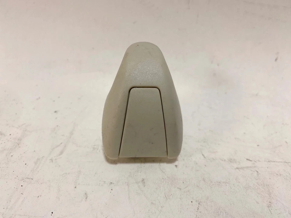 12-18 FORD FOCUS REAR LEFT / RIGHT ROOF OVERHEAD HEADLINER COAT HOOK OEM - Image 1 of 3