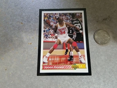 Hakeem Olajuwon Houston Rockets 1992-1993 UD Upper Deck Black Border Mini Foto 1 de 2