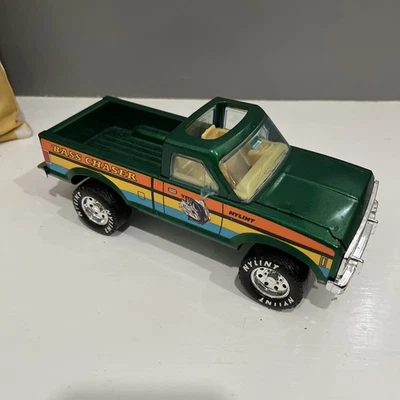 "Camioneta pickup vintage NYLINT Bass Chaser juguete coleccionable verde metálico años 70 8""" Foto 1 de 4