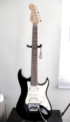 Squier 1998 de Fender Stagemaster HSH (1ª versión) - afinación de trémolo Floyd Rose Foto 1 de 4