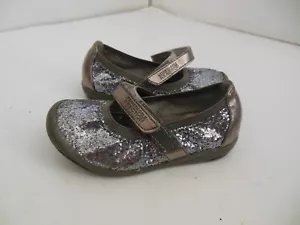 Reaction Kenneth Cole Marke Silber & Bronze Glitzer Kleinkind Schuhe Größe 7 - Bild 1 von 6