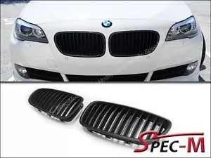 Parrilla con capucha delantera negra niebla para BMW 2011+ F10 528i 535i 550i sedán furgoneta - Imagen 1 de 1