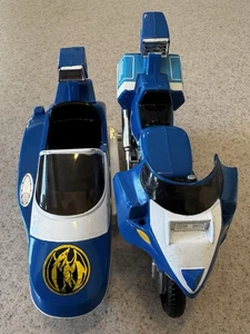 Mighty Morphin Power Rangers Blue Triceratops Battle Bike - Picture 1 of 1