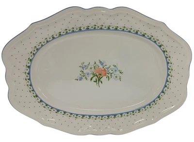 Plato vintage Villeroy and Boch para servir patrón romántico bordes festoneados 1986 Foto 1 de 4