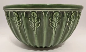 Furio Home Green Leaf Ceramic Mixing Bowl 10.25" Embossed Leaf Design - Picture 1 of 8