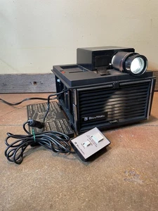 Vintage Bell & Howell Slide Cube Projector Model 3000 WORKING w/ Remote! - Picture 1 of 7
