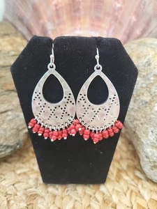 Beautiful Vintage Boho Ornate Silvertone & Coral Red Bead Drop Pierced Earrings - Picture 1 of 6