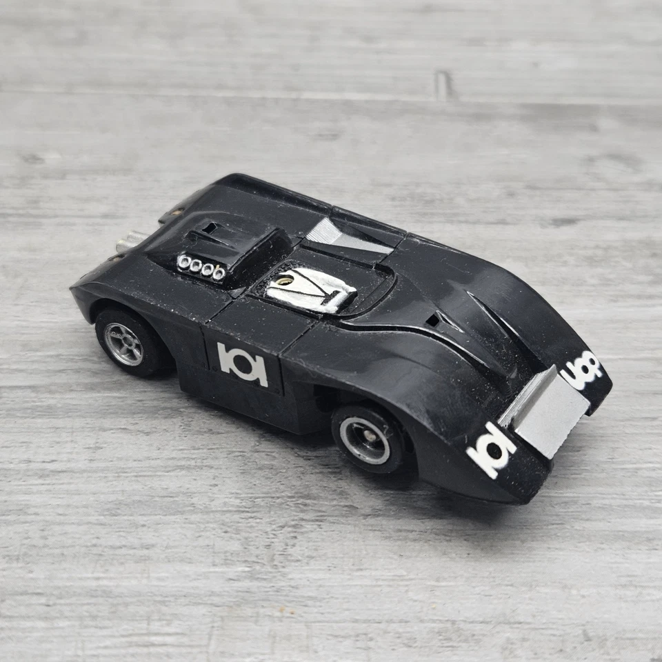 DAÑADO AFX UOP Shadow Can Am (Negro) Coche Ranura Escala 1/64 PIEZAS REPARACIÓN Foto 1 de 4