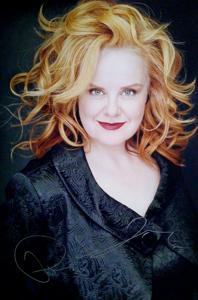 PETRA LANG original signiert – GROSSFOTO - KLASSIK - Bild 1 von 1