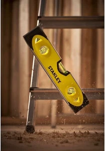 Nivel de torpedo magnético a prueba de golpes Stanley Spirit 230 mm 23 cm 9" 0-43-511 - Imagen 1 de 7