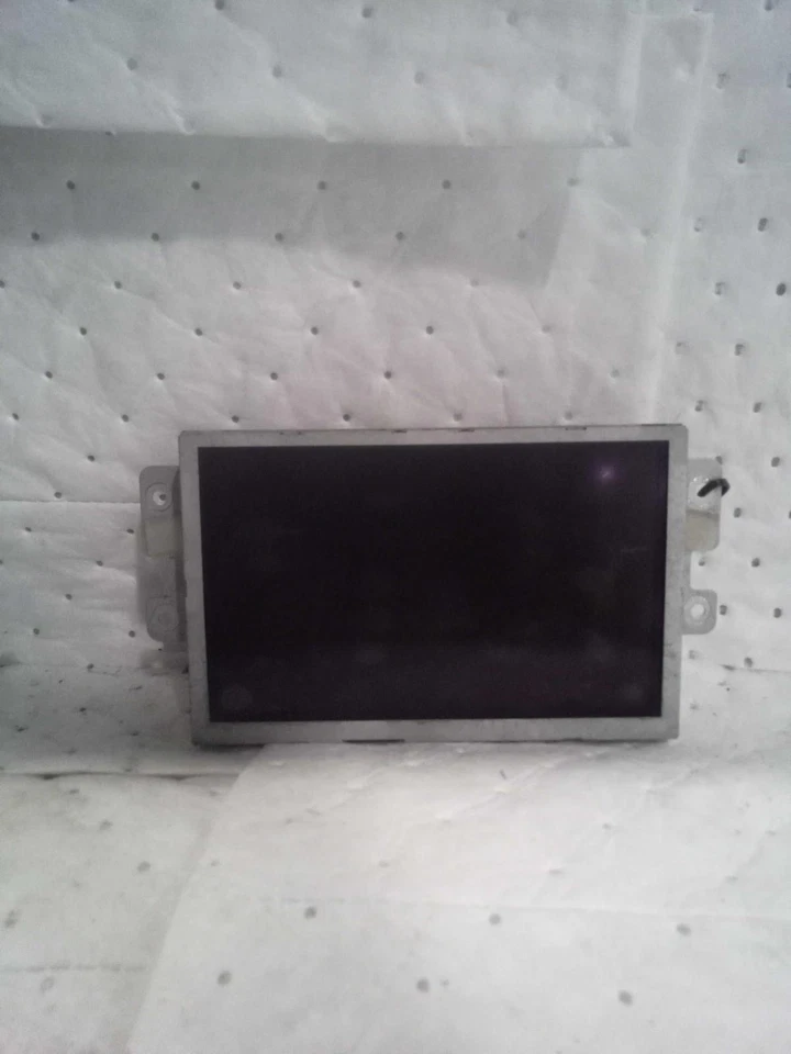 Used Infotainment Display fits: 2009 Ford Flex front w/navigation Grade A - Изображение 1 из 4