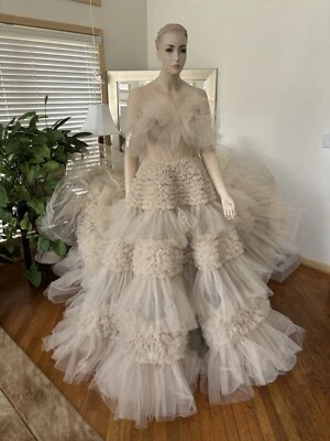 Vestido de novia Zuhair Murad de tul con volantes talla 7 Foto 1 de 4