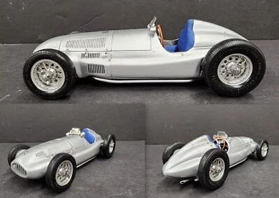 CMC 1939 MERCEDES BENZ W165 1/18 DIECAST DC - Image 1 of 4