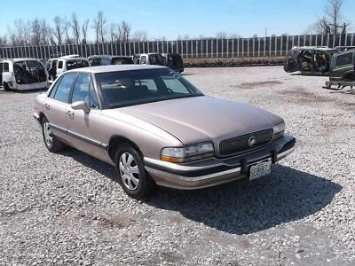 Puntal de suspensión delantera usado se adapta a: Buick Lesabre 1993 delantero sin comando de computadora Foto 1 de 4