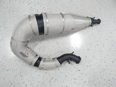 TUBO DE ESCAPE CENTRAL ARCTIC CAT MOTO DE NIEVE 2000-2001 ZRT 800 0712-343 Foto 1 de 4