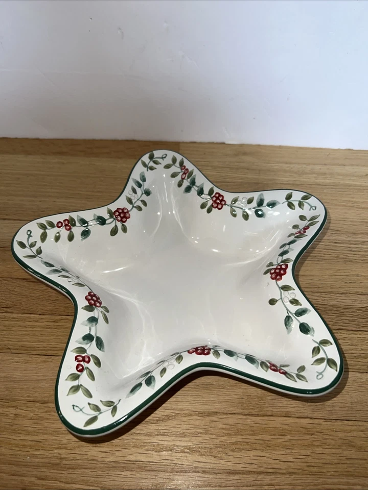 Plato para servir vacaciones en forma de estrella Pfaltzgraff Winterberry 11" acebo Navidad Foto 1 de 4