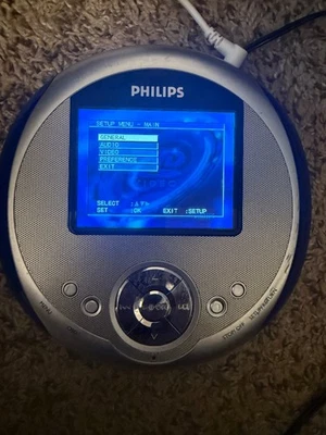 Philips PET-320 FUNCIONA, MAS TEM BLOQUEIO PARENTAL DE 4 DÍGITOS. VENDENDO COMO ESTÁ - Imagem 1 de 4