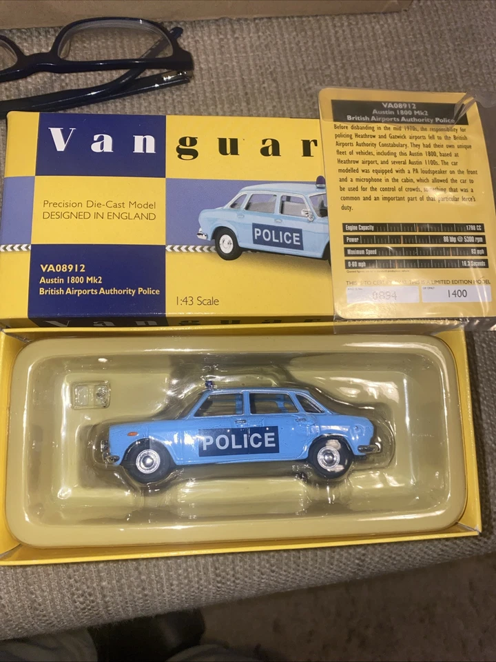 Corgi Vanguards VA08912 Austin 1800 Mk2 British Airports Authority Police 1 43