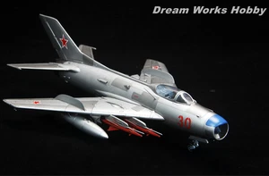 Trompetista construido ganador del premio 1/48 Mikoyan-Gurevich Sovit MIG-19PM Farmer E - Imagen 1 de 24