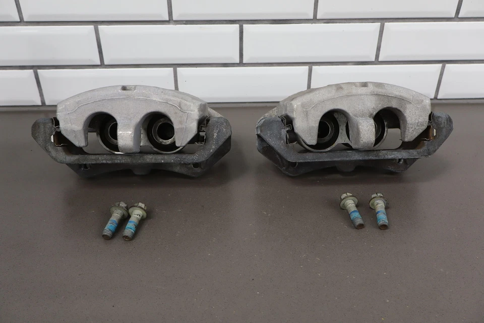 2018 Ford Mustang 2.3 Ecoboost OEM Front Brake Caliper Pair (Left/Right) - Image 1 of 4