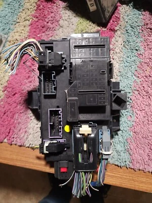 ✅Caja de conexiones de fusibles Ford Expedition Lincoln Navigator 2007-2008 7L1T-15604-AJ OEM Foto 1 de 4