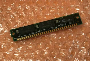 MOTOROLA P10-04B557201 30PIN SIMM 3CHIPS B5572 REV. B - Picture 1 of 3