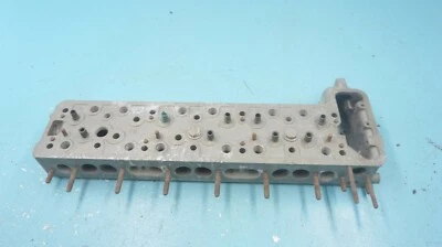 MERCEDES--BENZ  W111  220SE  W113 , M127 ENGINE CYLINDER HEAD ,OEM ,1270104020 - Image 1 of 4