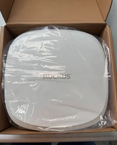 Bezprzewodowy punkt dostępowy Ruckus 901-R770-US00 R770 802.11be WiFi 7. - Zdjęcie 1 z 3