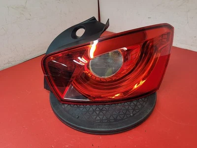 LUZ TRASERA SEAT IBIZA LADO DEL CONDUCTOR OFFSIDE DERECHA 2017 5 PUERTAS Foto 1 de 4
