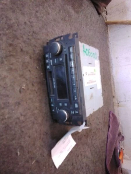 Equipo de audio receptor de radio radio compatible con 06-10 PT CRUISER 2928452 Foto 1 de 1