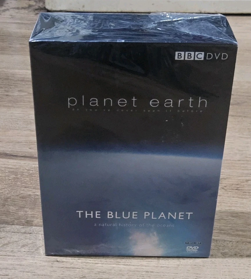 The Complete Planet : Planet Earth / Blue Planet - 9 disc DVD boxset - Image 1 of 4