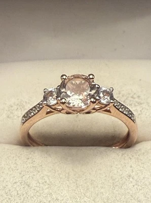 ESTATE Solid 10K Rose Gold Round-Cut Morganite Diamond Ring Size 8 - Image 1 of 4