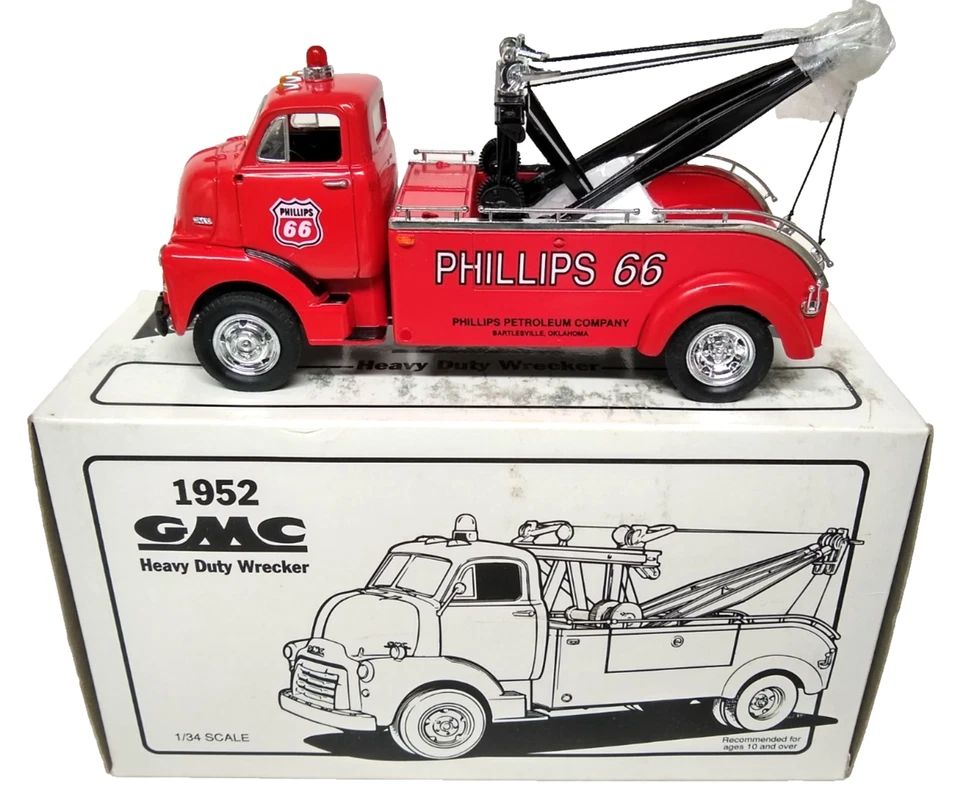 First Gear 1952 GMC Phillips Petro 66 Heavy Duty Wrecker 1:34 Die-Cast 19-1037 - Image 1 of 4