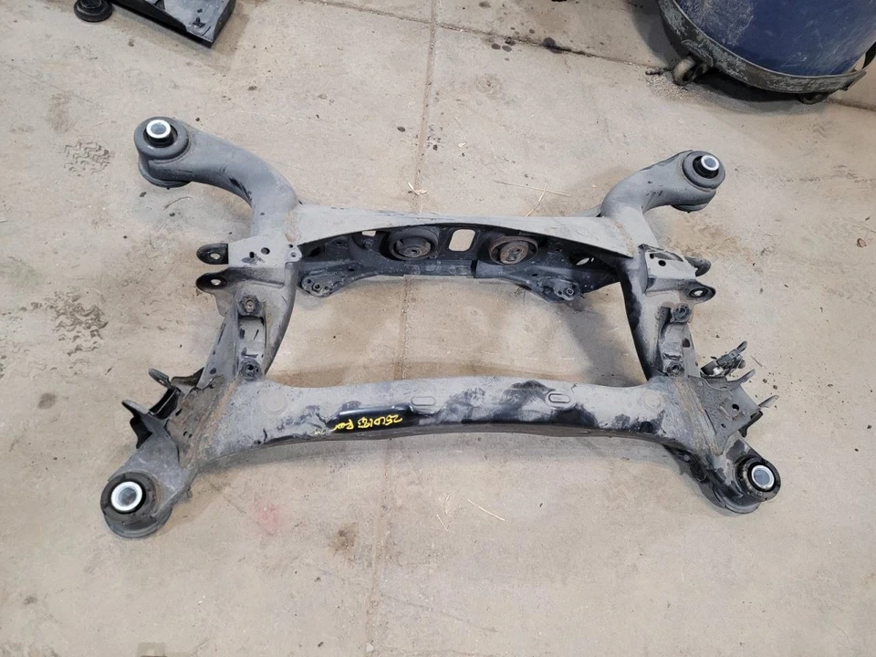 (SOLO RECOGIDA LOCAL) Crossmember/K-Frame trasero AWD se adapta a 13-19 LEXUS GS350 1951996 Foto 1 de 4