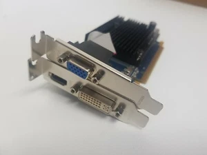 Saphire Radeon HD4350 512MB PCI-E HDMI/DVI-I/VGA Garphic Card - Picture 1 of 5