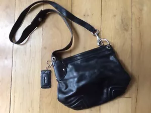 DKNY Black leather shoulder bag Handbag Zip Purse Tag Design Stylish - Picture 1 of 12