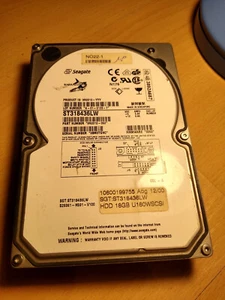 Dysk macierzowy Seagate ST318436LW 18GB 7.2K 2MB SCSI 68-PIN 3.5'' - Zdjęcie 1 z 3