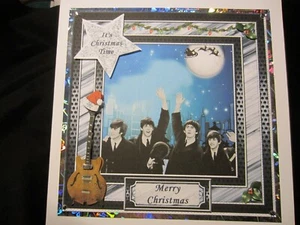 Nueva Tarjeta de Navidad Hecha a Mano - Temática Música/Beatles Tamaño 8" X 8" - Imagen 1 de 5