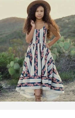 Vestido Brandi Joyfilm para Niña en Muy Buen Estado a Rayas Florales Talla 12 Playa Vacaciones Foto 1 de 4