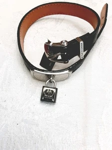 Bracciale Brighton Wrap Love Locks My Flat London girocollo in pelle nera  - Foto 1 di 9