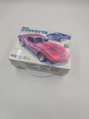  1978 CORVETTE "RAINBOWVETTE" VINTAGE 1/20 SCALE MODEL KIT SEALED/NEW - Image 1 of 4