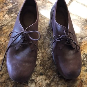 Dansko Oxfords Shoes Womens Size 39 EU 9 USA Leather Lace Up Mid Heel - Picture 1 of 10