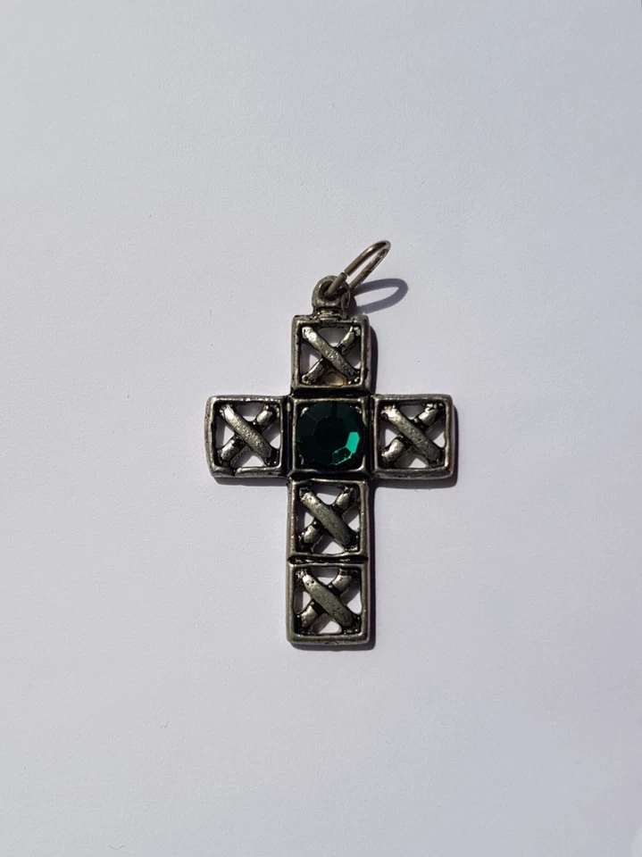 Kreuz Anhänger Metall grün Strassstein - Bild 1 von 1