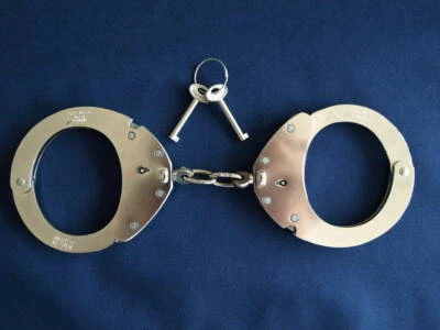 Neue Original Solinger Handschellen, CLEJUSO Nr . 11 - Bild 1 von 4